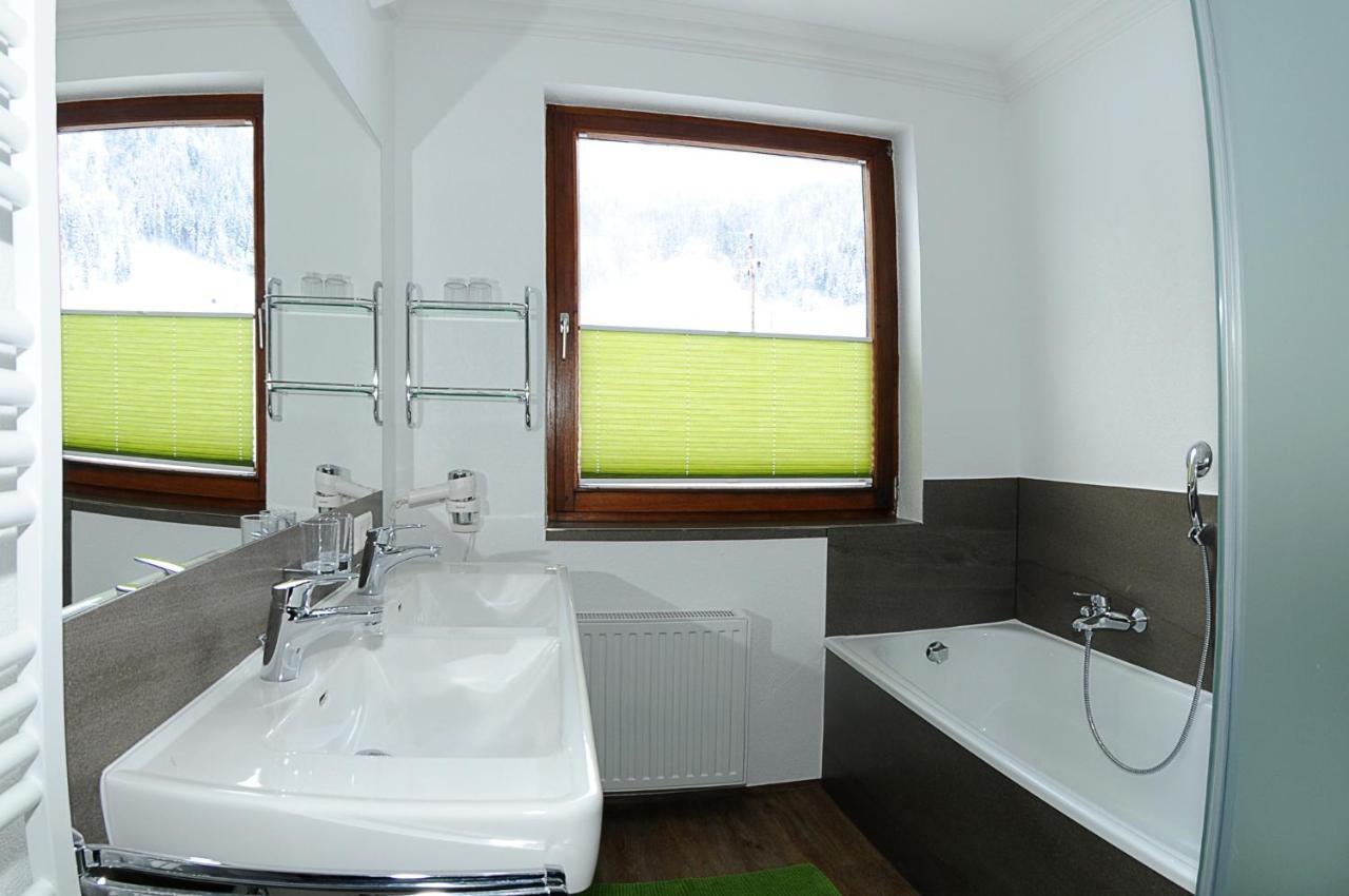 Ferienhotel Gasthof Zur Post Untertauern Bagian luar foto