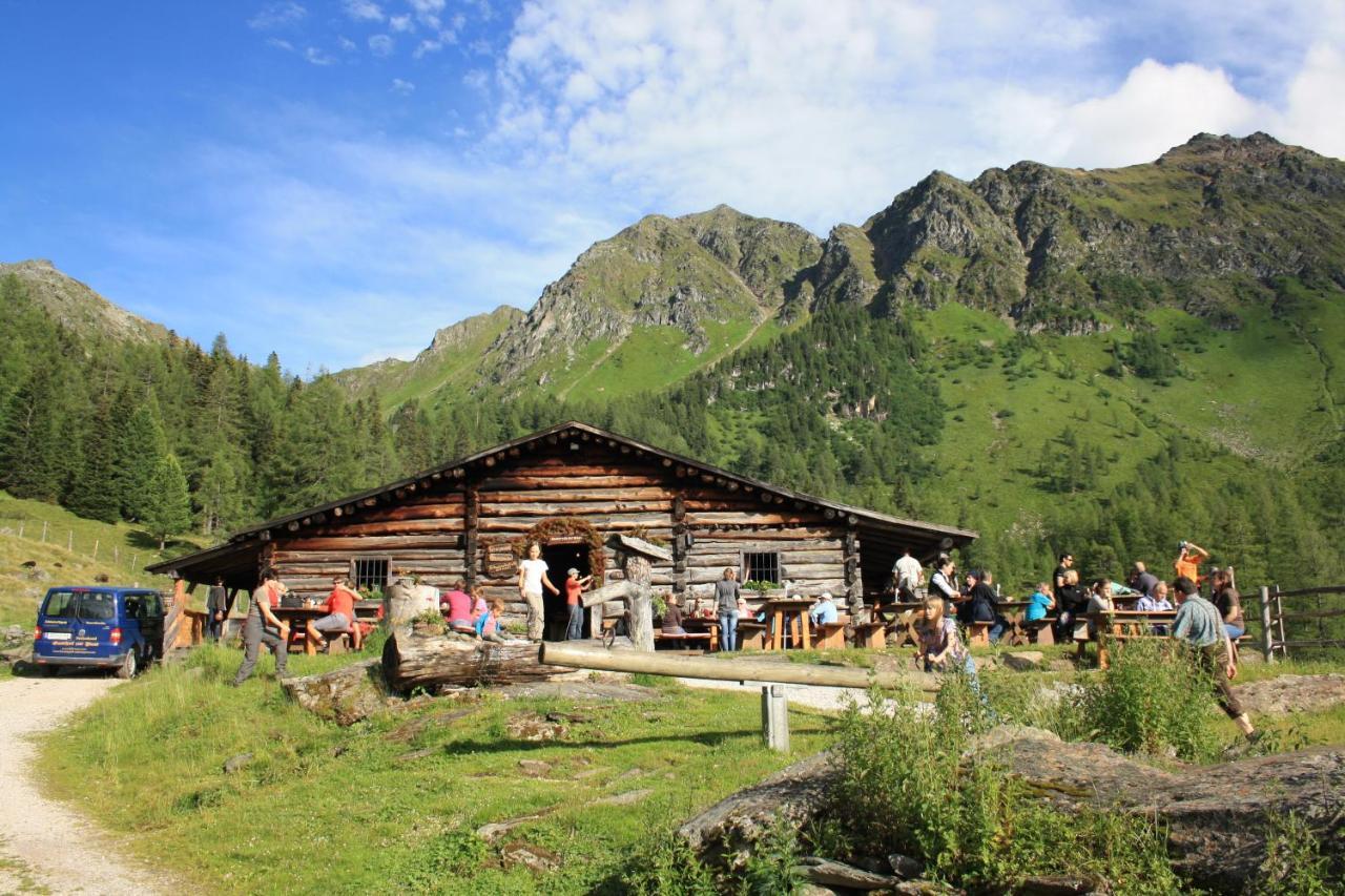 Ferienhotel Gasthof Zur Post Untertauern Bagian luar foto