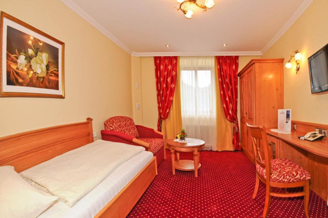 Ferienhotel Gasthof Zur Post Untertauern Bagian luar foto