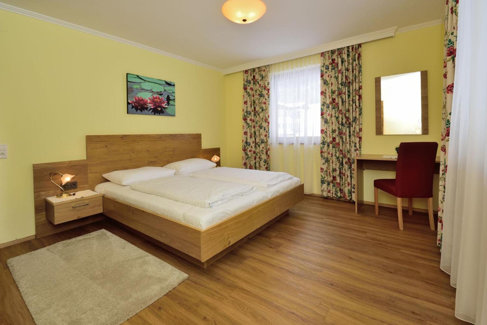 Ferienhotel Gasthof Zur Post Untertauern Bagian luar foto